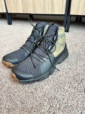 Under Armour Speedfit 2.0 Camo Hiking Boots Mens size 10 Guardian Green Black